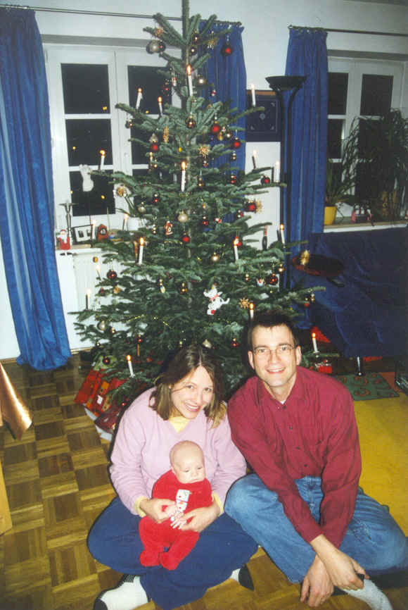 3-Christmas Eve Family Pix.JPG (275460 bytes)